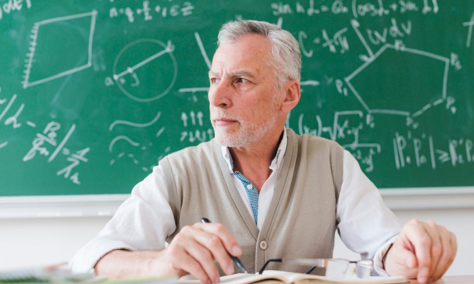 Timeline dettagliata di editing video con multiple tracce audio e video